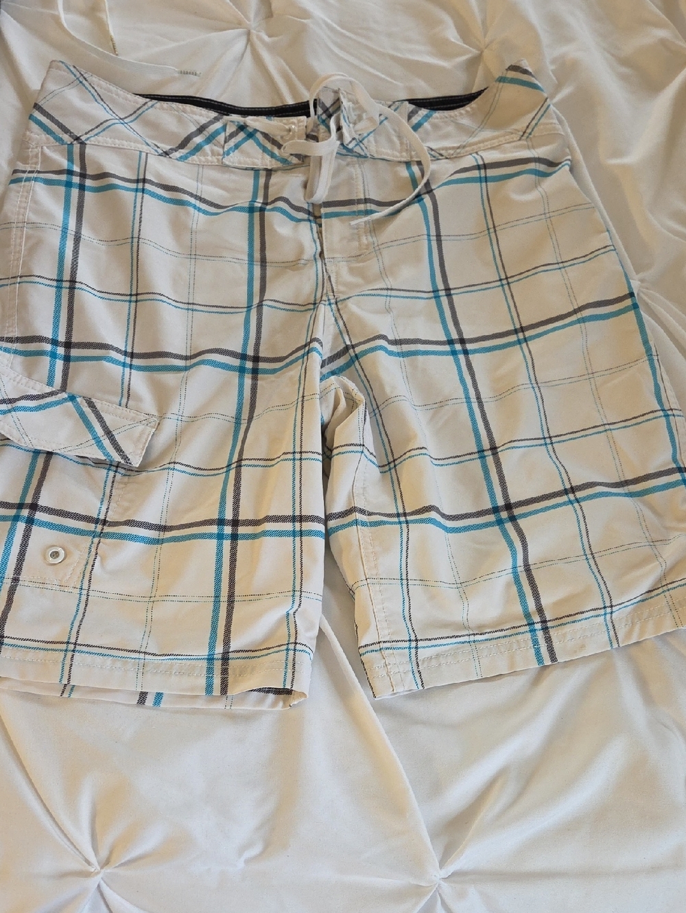 Mossimo Supply Co. Men's Plaid Swim Trunks in White and Blue